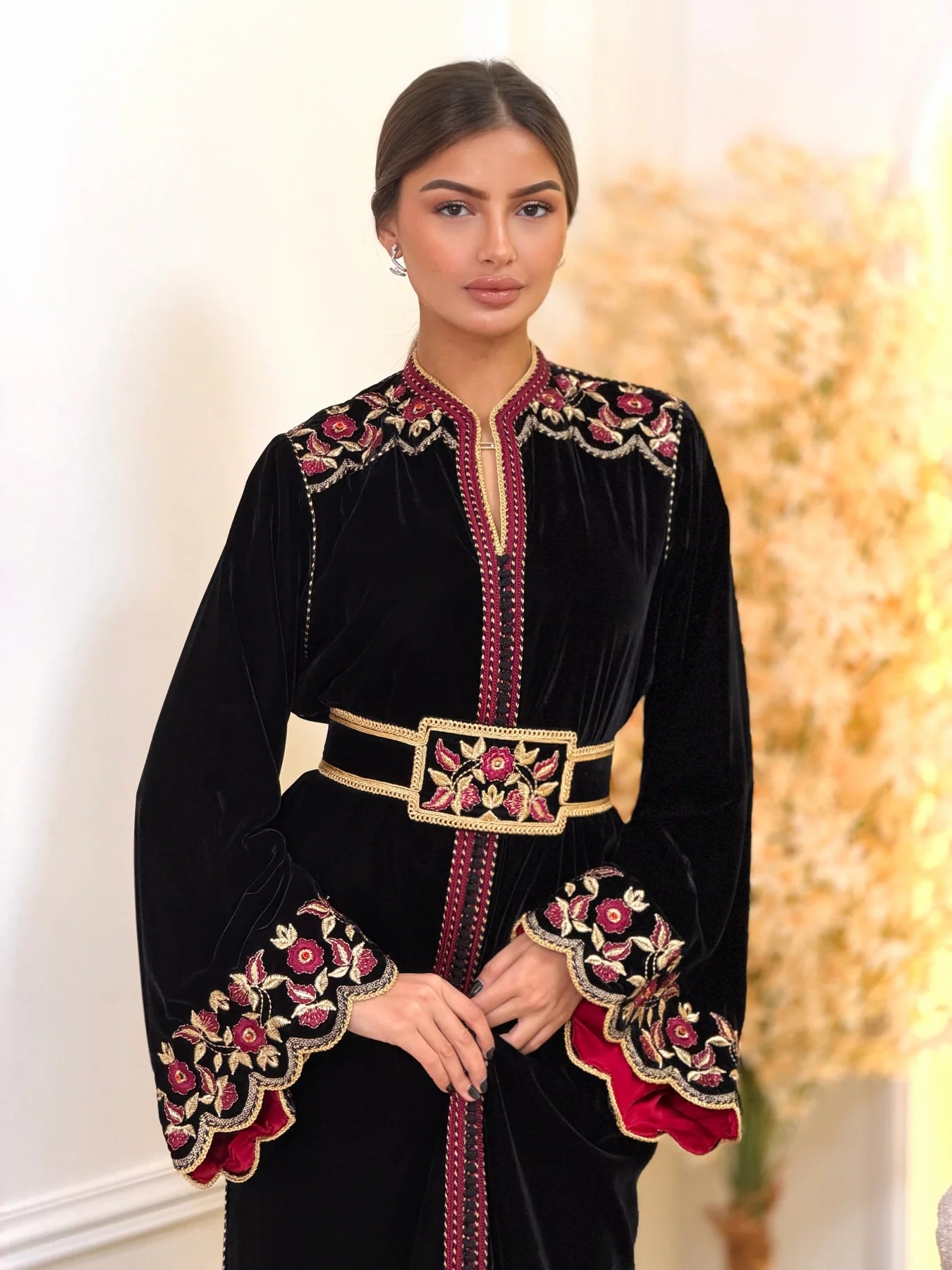 Lamiaa Schwarzes Kaftan – Handgefertigtes marokkanisches Kleid – Produktansicht 6