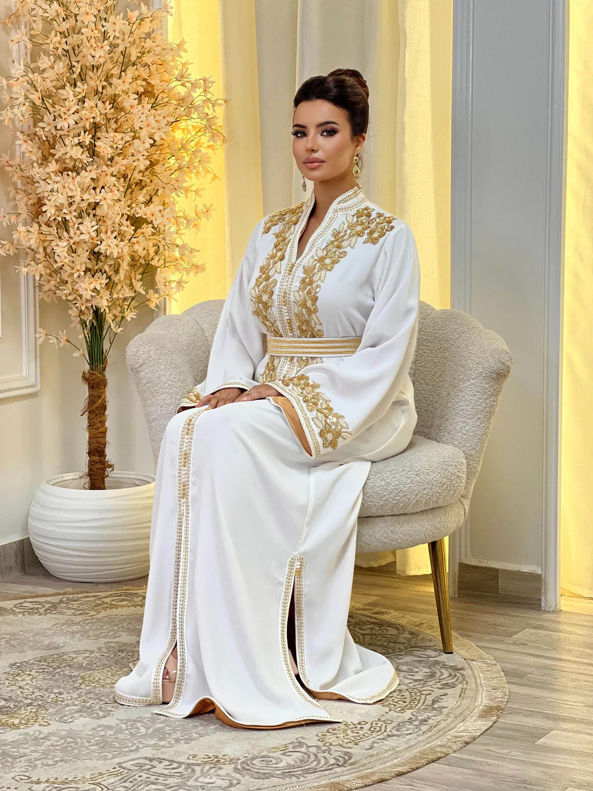 Rihab Weißes Kaftan – Handgefertigtes marokkanisches Kleid – Produktansicht 6