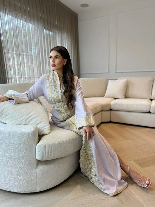 Chirine Weißer Kaftan – Handgefertigtes marokkanisches Kleid – Produktansicht 2