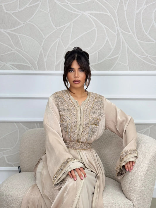 Nihal Beige Takchita – Zweiteiliges marokkanisches Zeremonienkleid