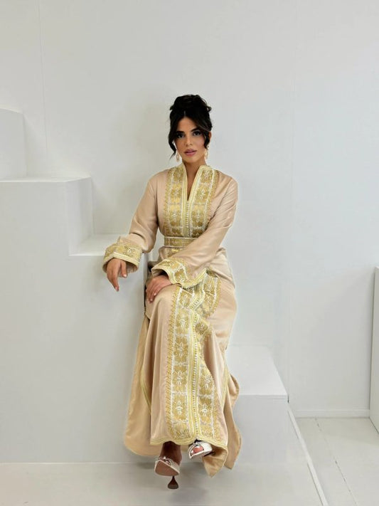 Darine Beiger Kaftan – Handgefertigtes marokkanisches Kleid – Produktansicht 2