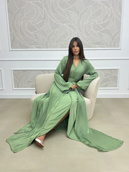 Hala Grüne Takchita – Zweiteiliges marokkanisches Zeremonienkleid – Produktansicht 2