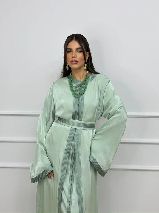 Souad Grüne Takchita – Zweiteiliges marokkanisches Zeremonienkleid – Produktansicht 2