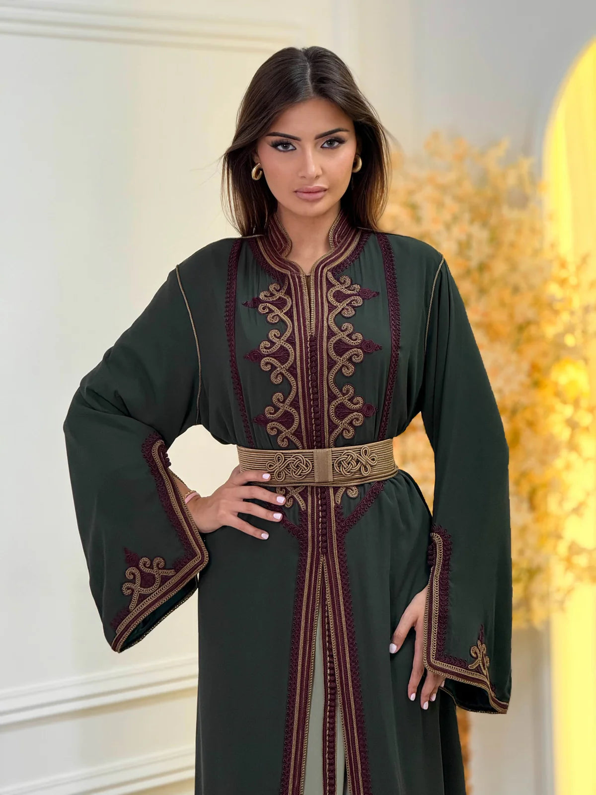 Takchita Dounia in Grün – Zweiteiliges marokkanisches Zeremonienkleid – Produktansicht 5