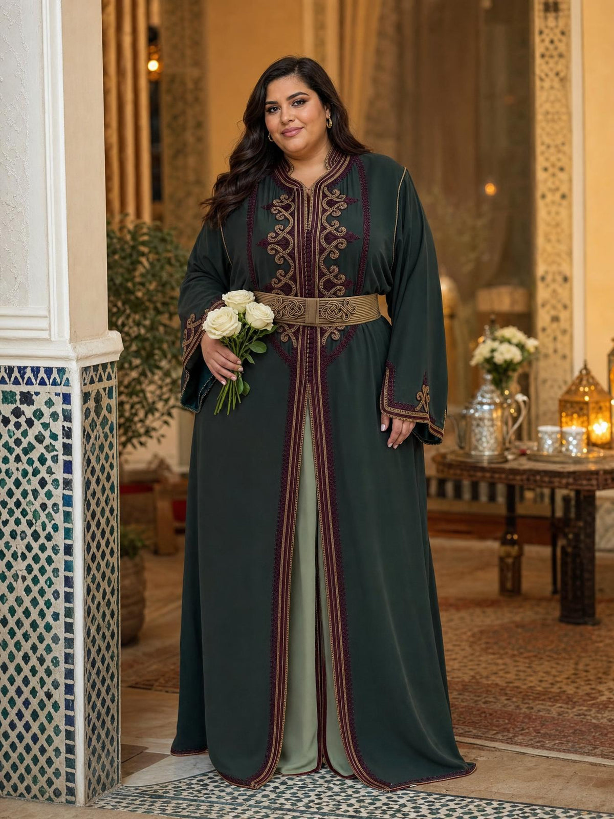 Takchita Dounia in Grün – Zweiteiliges marokkanisches Zeremonienkleid — plus-size model