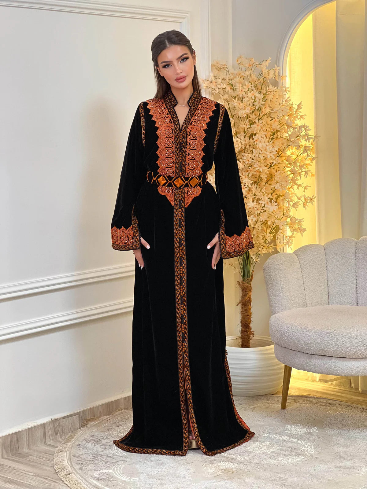 Kinda Schwarzes Kaftan – Handgefertigtes marokkanisches Kleid – Produktansicht 4