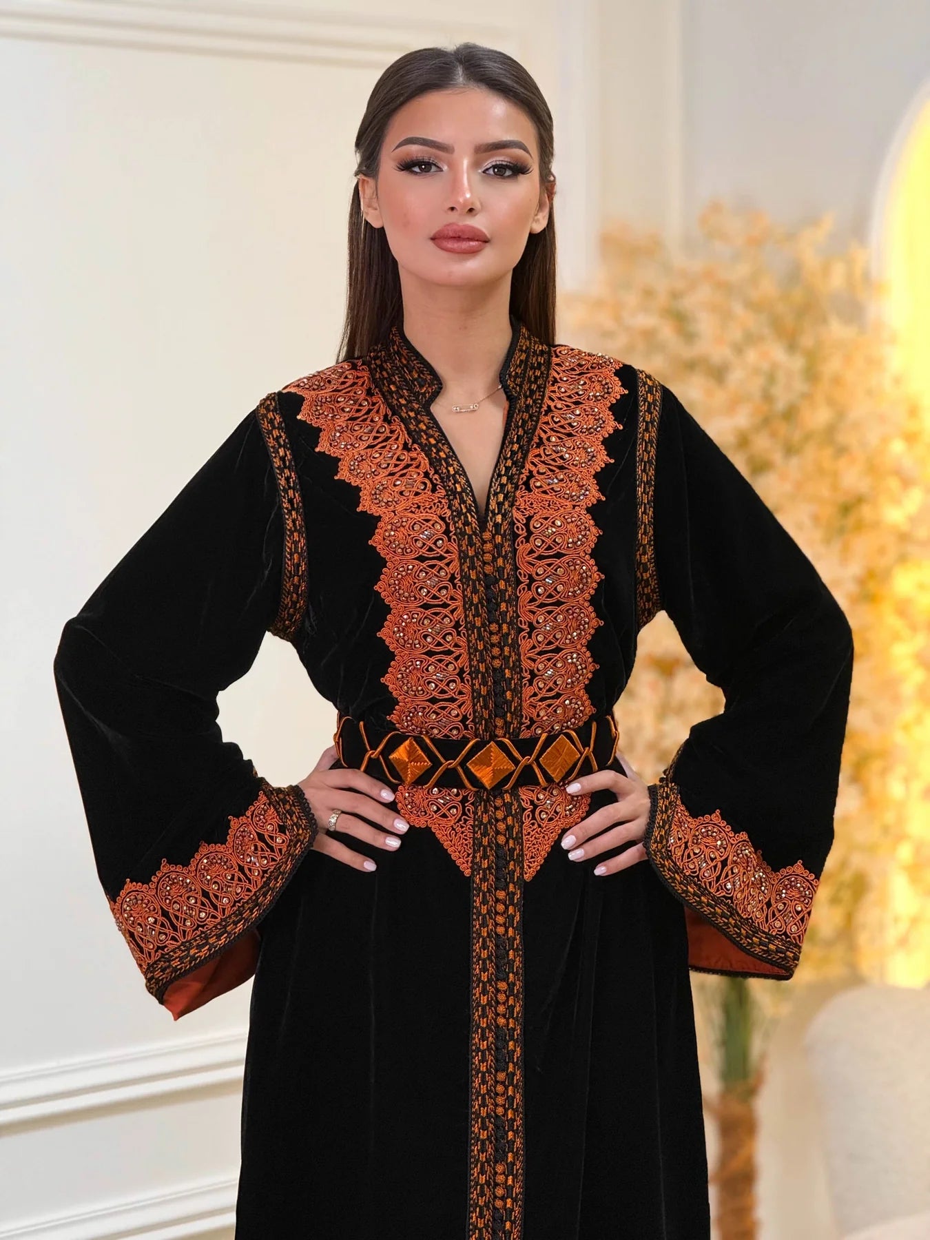 Kinda Schwarzes Kaftan – Handgefertigtes marokkanisches Kleid – Produktansicht 5