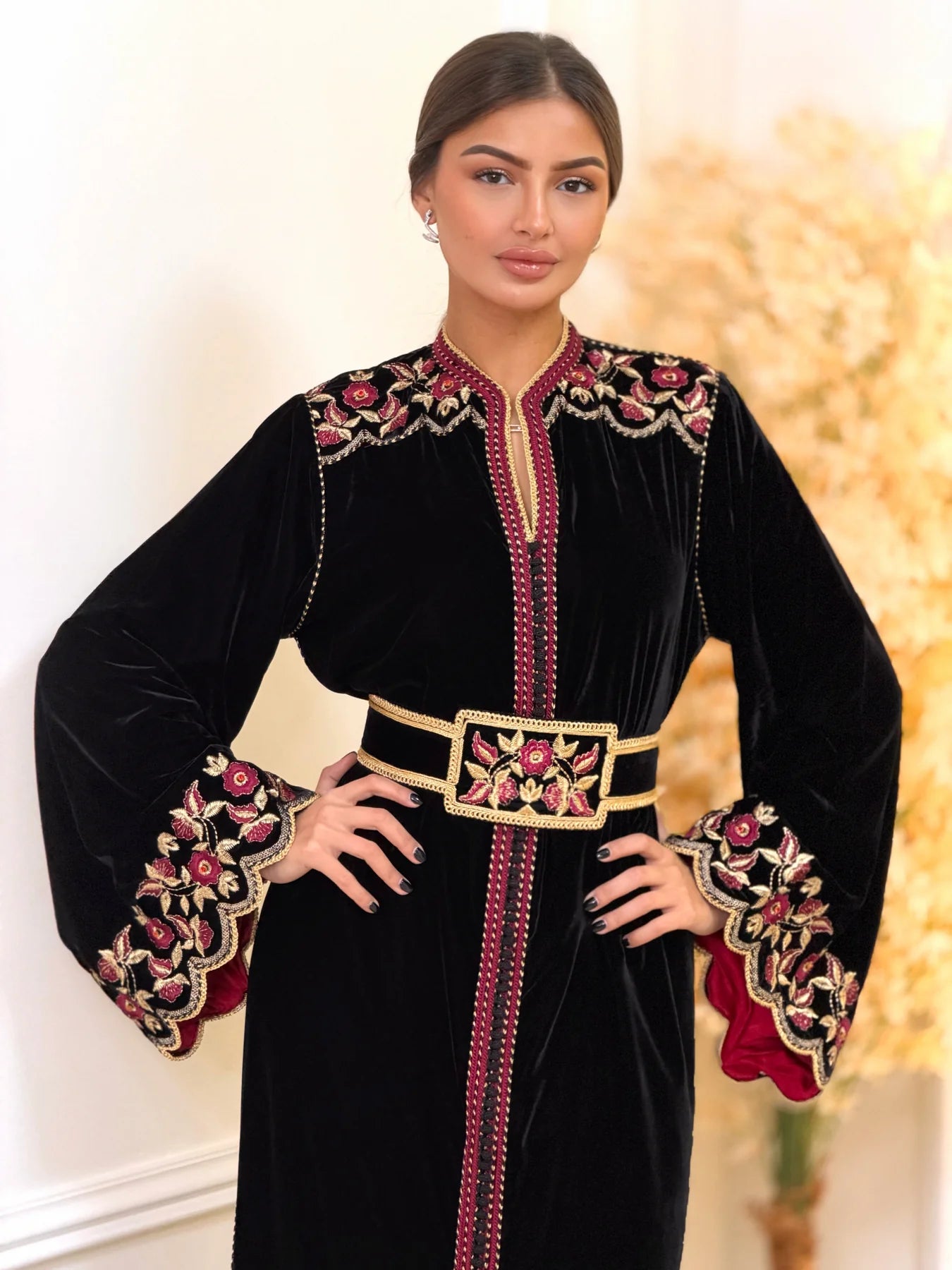 Lamiaa Schwarzes Kaftan – Handgefertigtes marokkanisches Kleid – Produktansicht 7