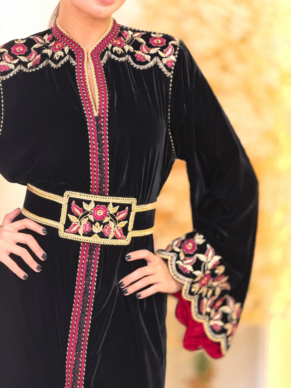 Lamiaa Schwarzes Kaftan – Handgefertigtes marokkanisches Kleid – Produktansicht 8
