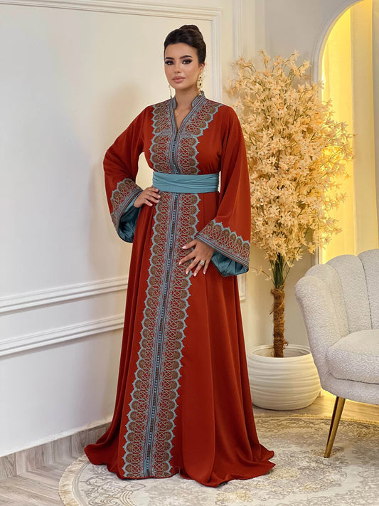 Rawia Rotes Kaftan – Handgefertigtes marokkanisches Kleid – Produktansicht 2