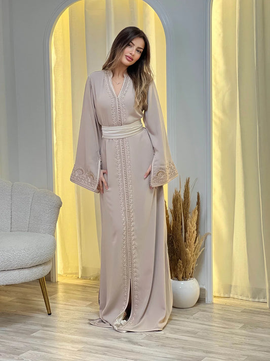 Sajida Beiges Kaftan – Handgefertigtes marokkanisches Kleid – Produktansicht 2