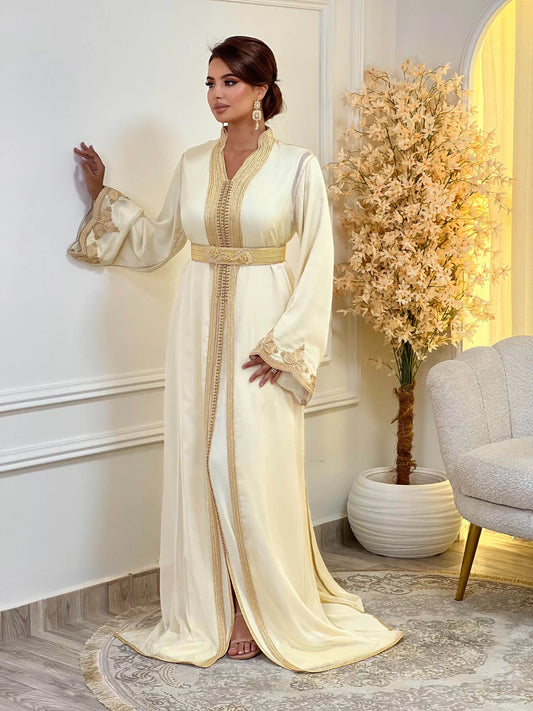 Takchita Samira in Beige – Zweiteiliges marokkanisches Zeremonienkleid – Produktansicht 2